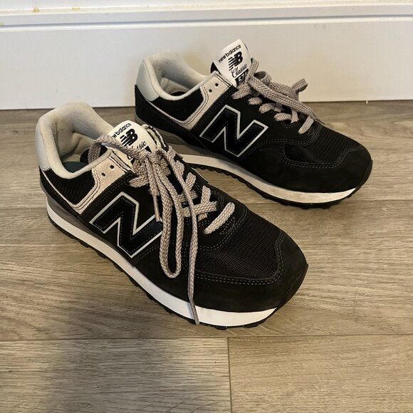 New Balance 574 Core - Black ML574EVB SIZE 7 WIDE (2E) - Picture 2 of 10